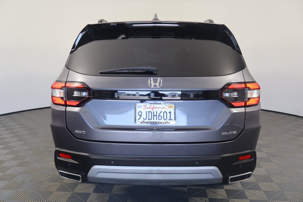 Thumbnail: 2023 Honda Pilot - 5