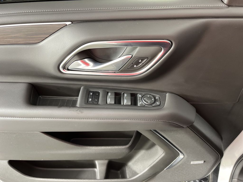 Thumbnail: 2024 Chevrolet Suburban - 28