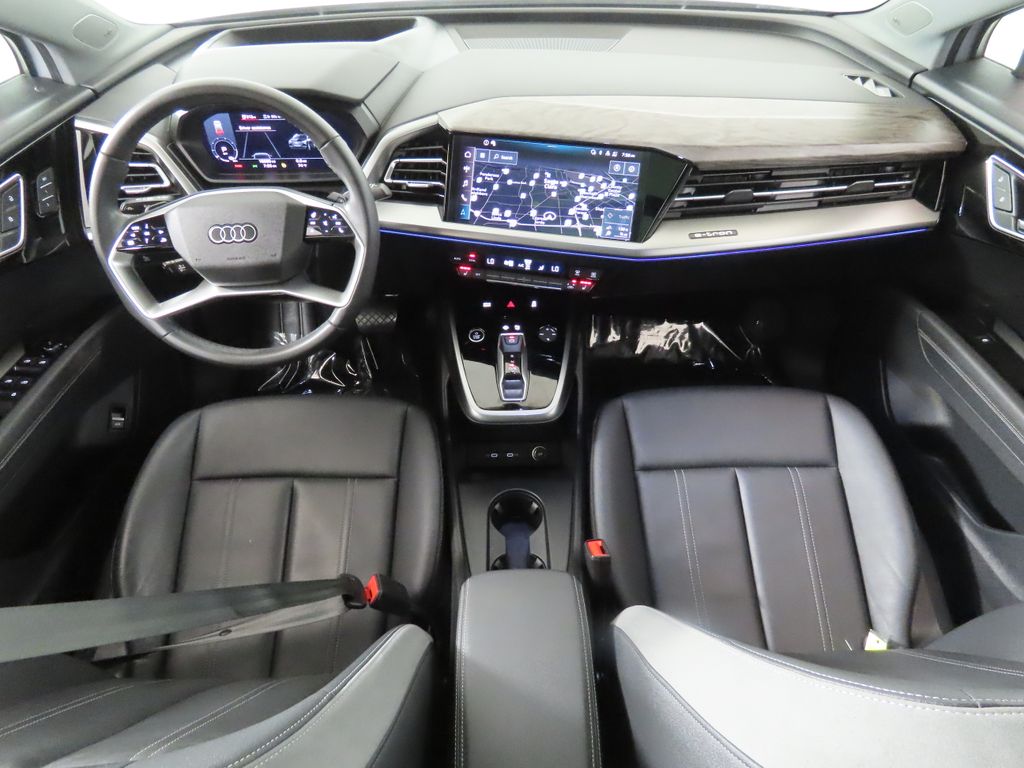 Thumbnail: 2023 Audi Q4 e-tron - 12