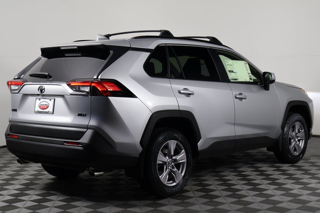 Thumbnail: 2025 Toyota RAV4 - 2