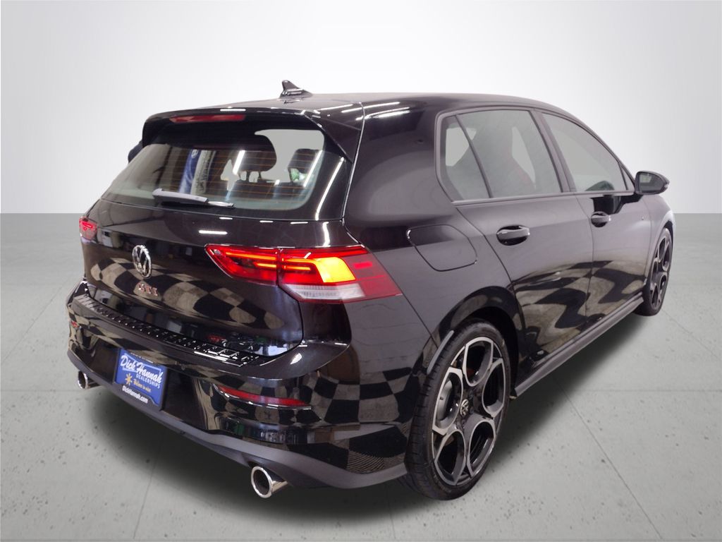 2025 Volkswagen Golf GTI Autobahn