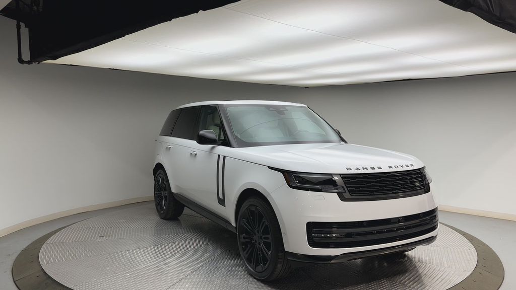 Thumbnail: 2026 Land Rover Range Rover - 8