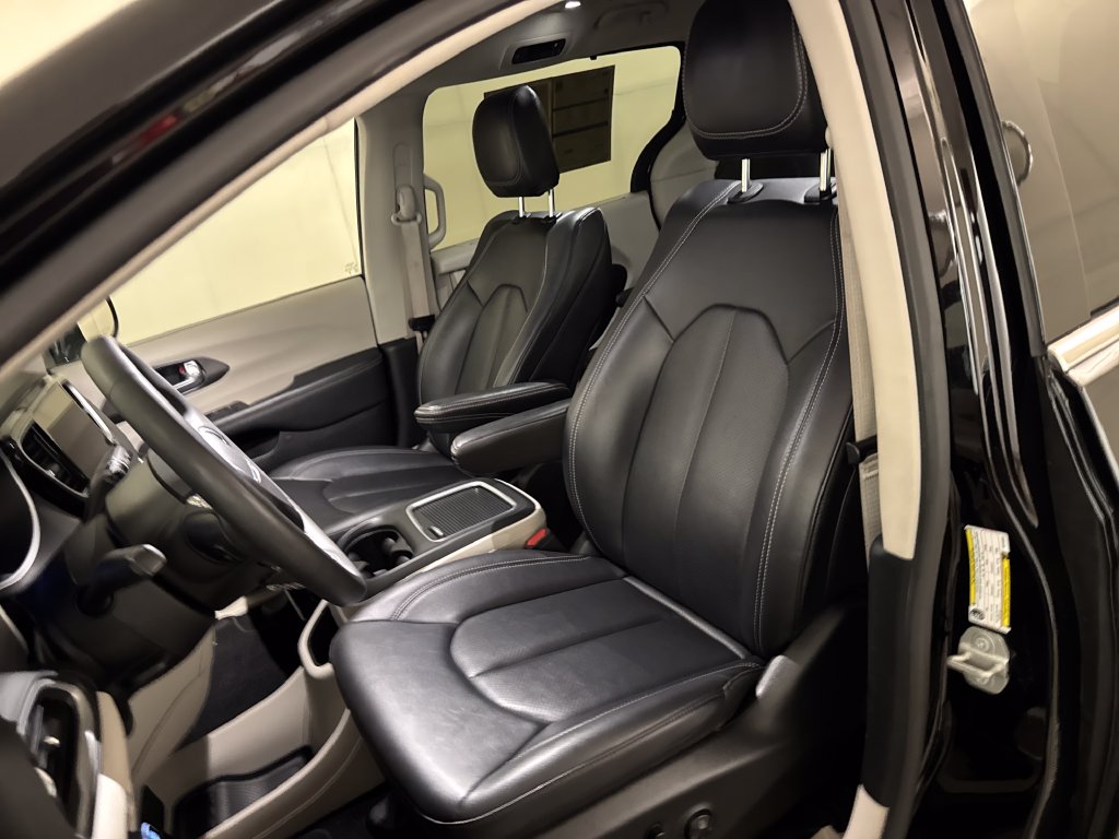 Certified Used 2024 Black Chrysler Touring L image 17