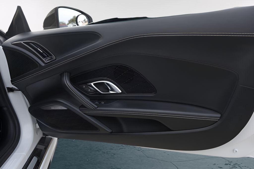 Used Car 2018 Audi R8  5.2 Plus For Sale Under $150,000 In Austin, Texas