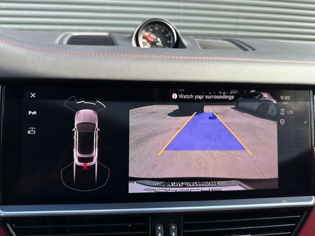 2022 Porsche   27