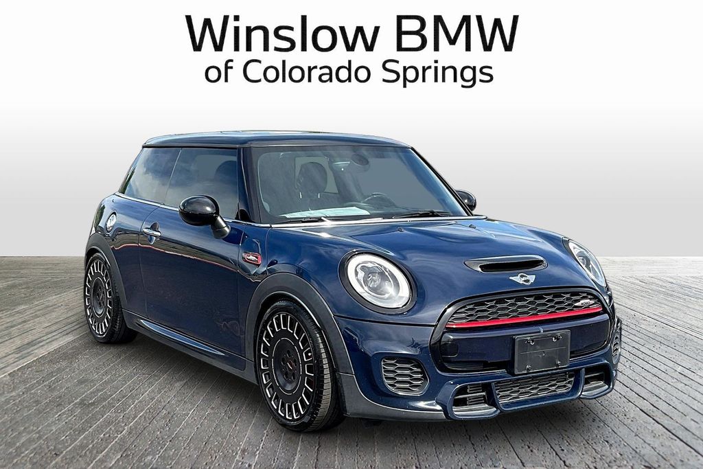 2017 MINI John Cooper Works Base