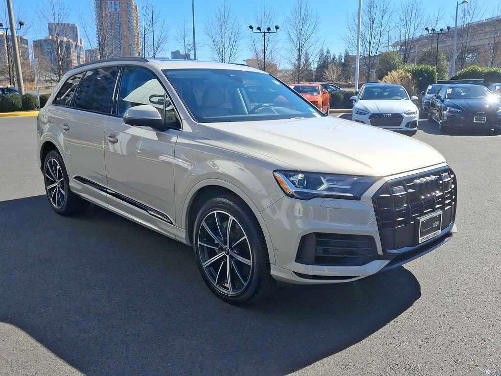 2022 Audi Q7 Premium Plus 3