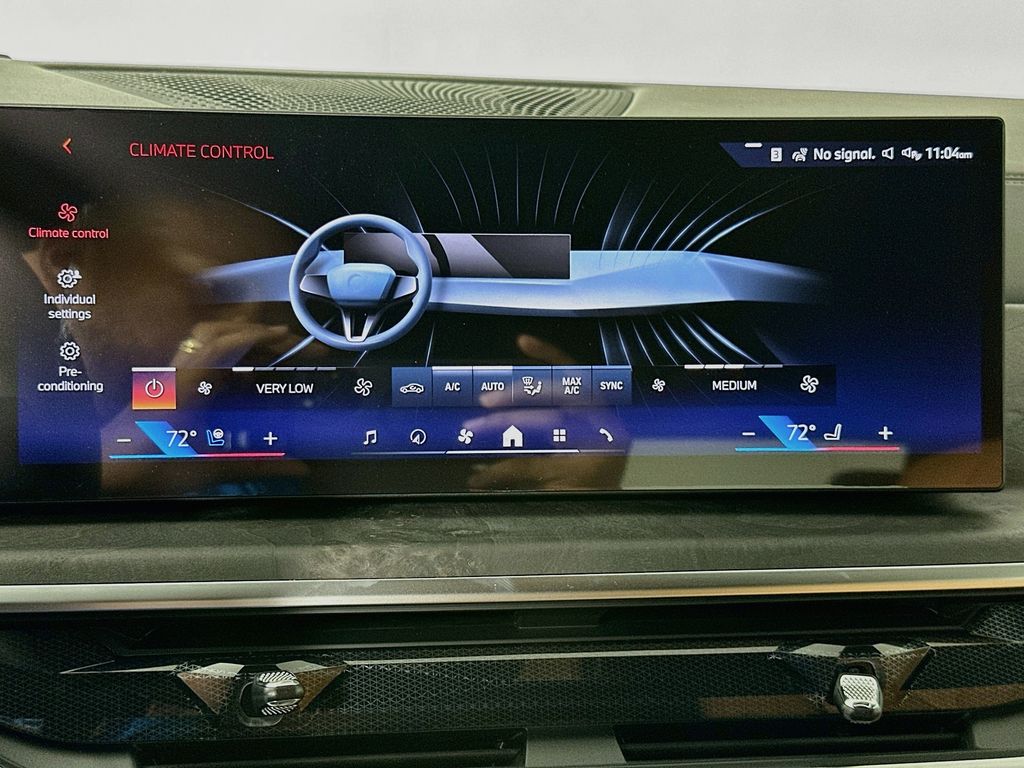 Thumbnail: 2027 BMW X7 - 14