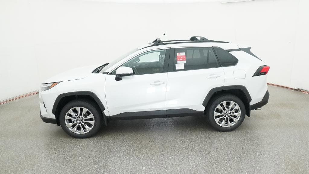 Thumbnail: 2025 Toyota RAV4 - 32