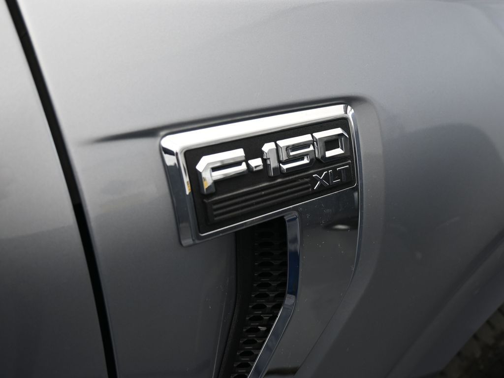 Used 2024 Silver Metallic Ford XLT image 57