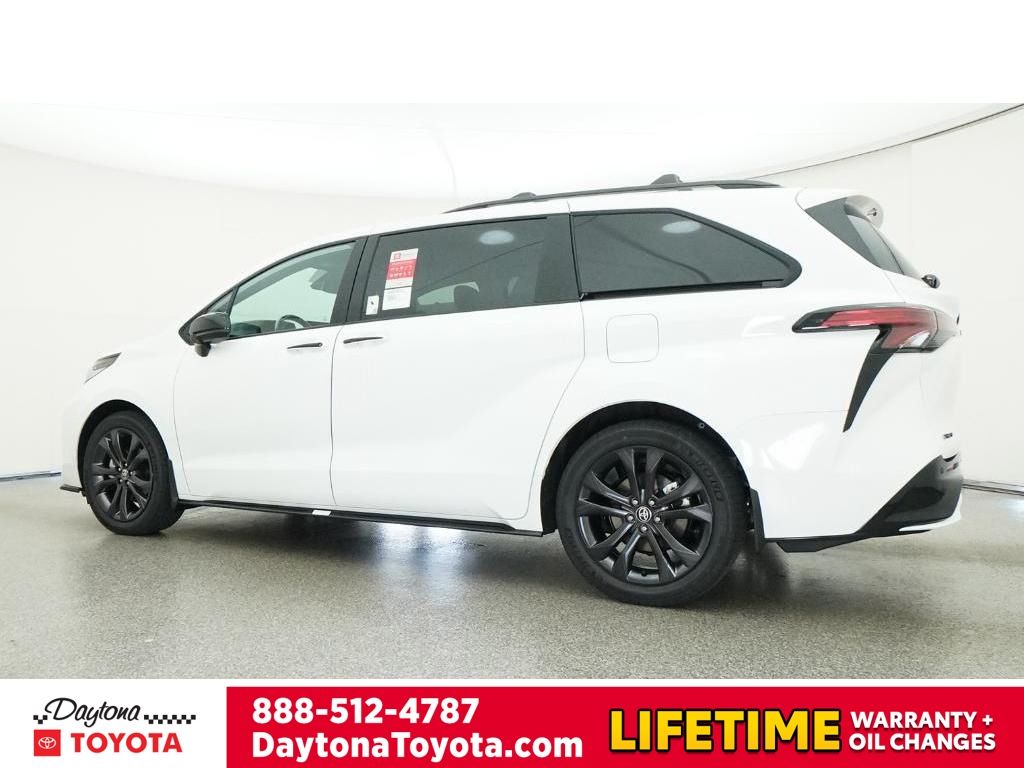 New 2026 Toyota Sienna Van