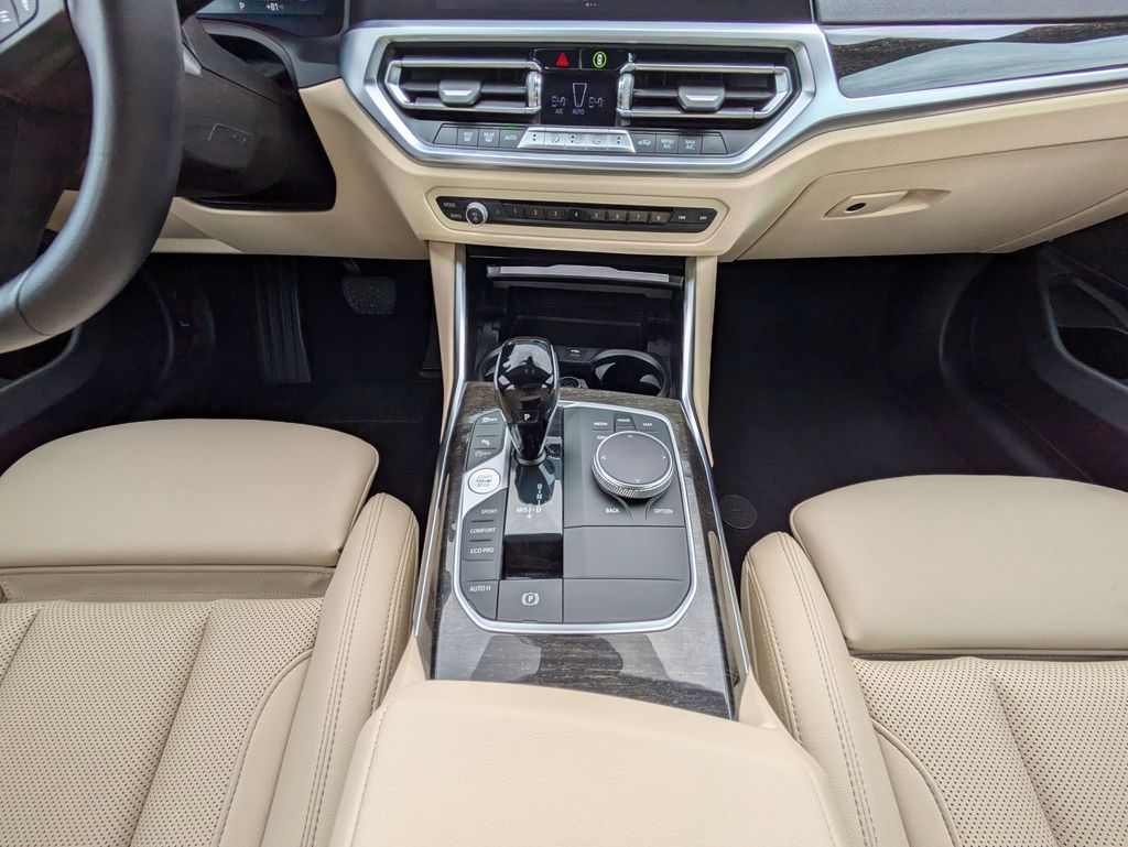 2022 BMW 330i 