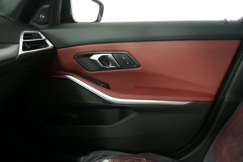 2025 BMW 3 Series 330i 22