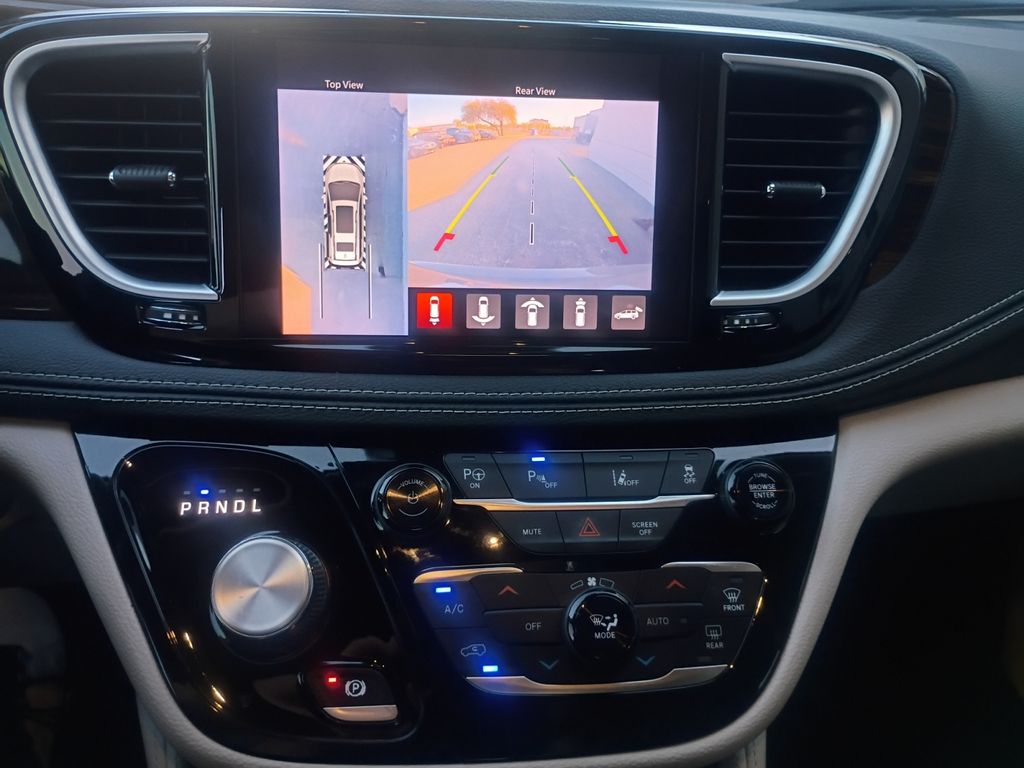 Used Car 2022 Chrysler Pacifica Hybrid  Limited For Sale Under $30,000 In Austin, Texas