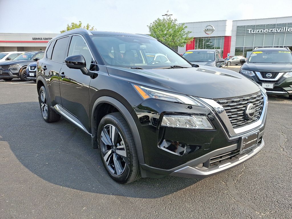 Thumbnail: 2023 Nissan Rogue - 3