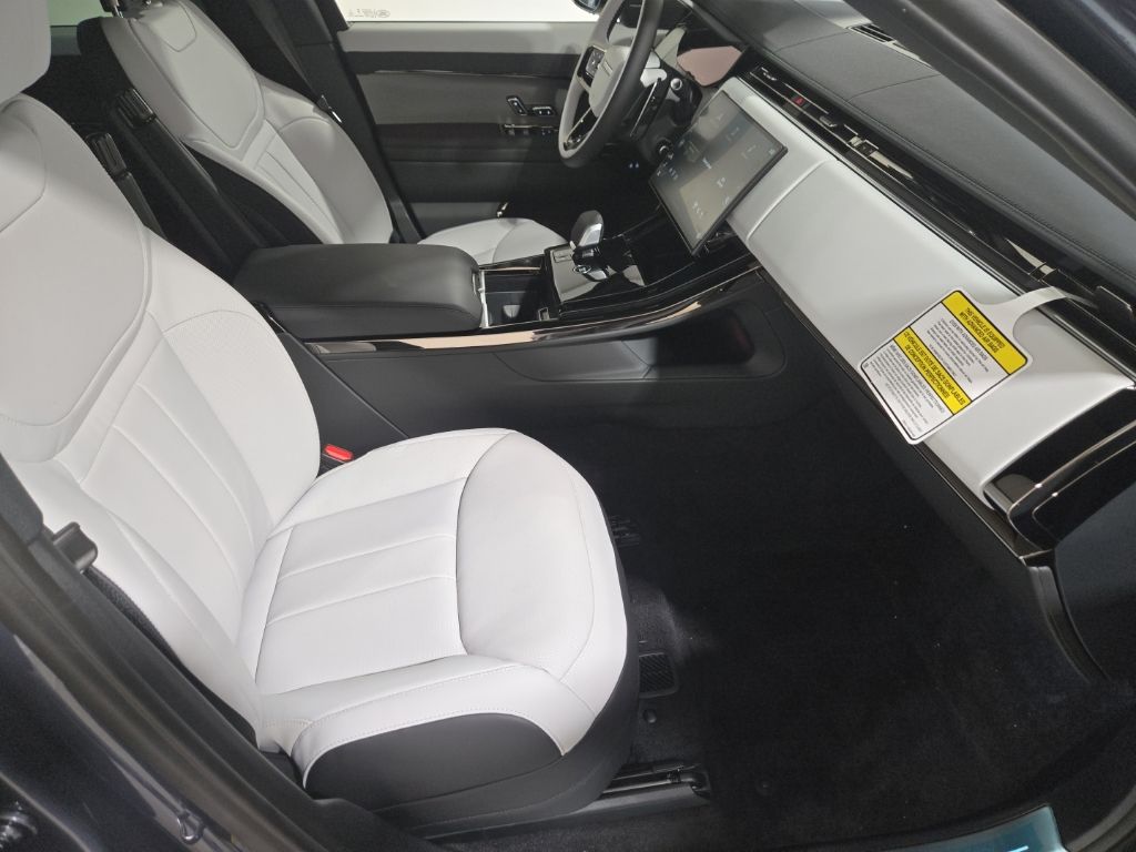 New 2026 Blue Land Rover Dynamic SE image 19