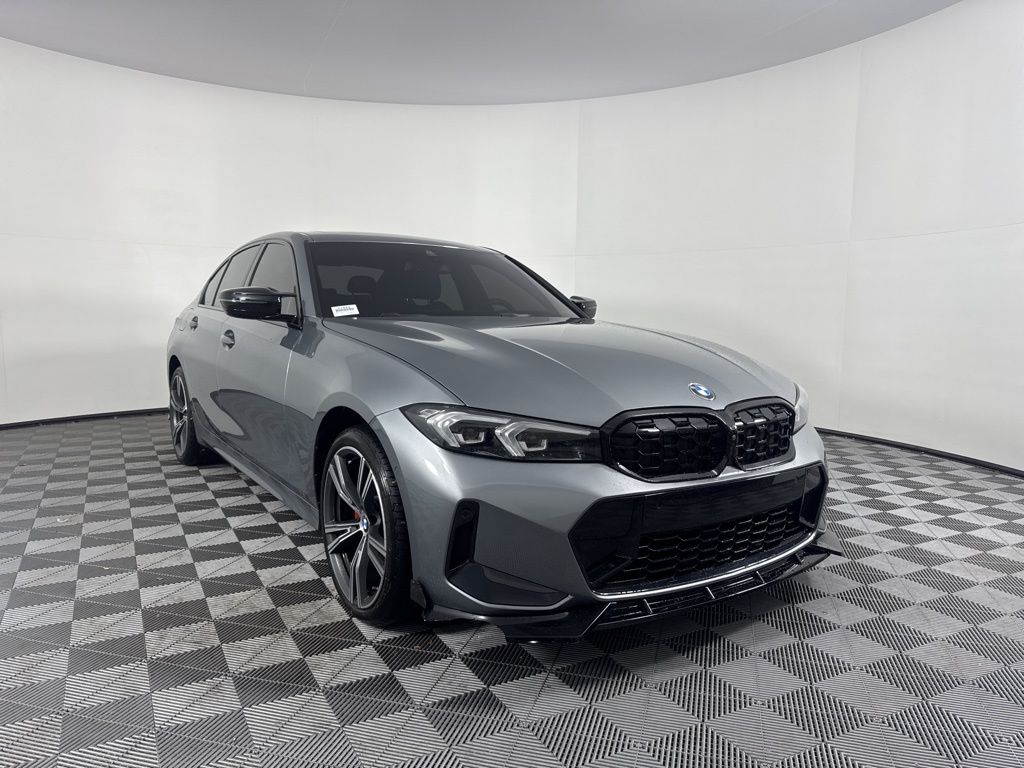 Thumbnail: 2024 BMW 3 Series - 3