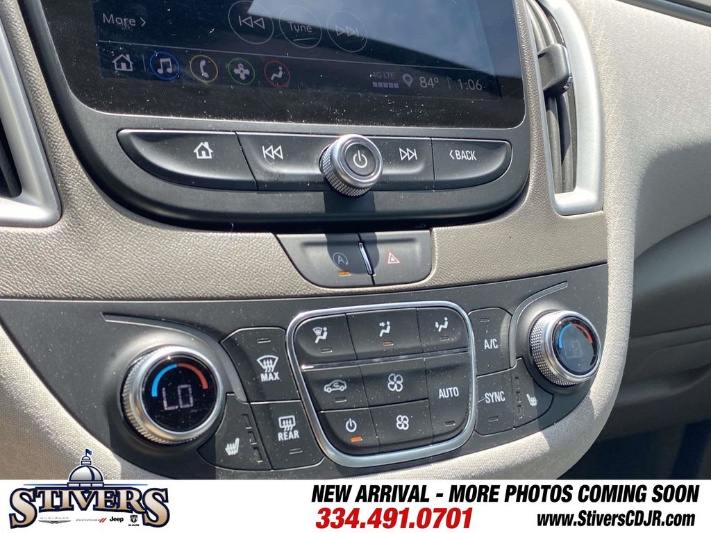 2025 Lakeshore Blue Metallic Chevrolet Malibu LT FWD Sedan