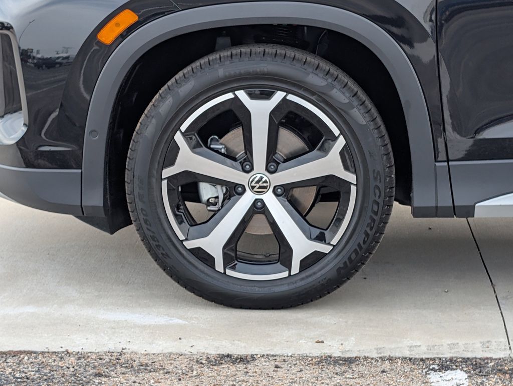 2026 Volkswagen Tiguan 2.0T SE Black at DeMontrond Auto Country