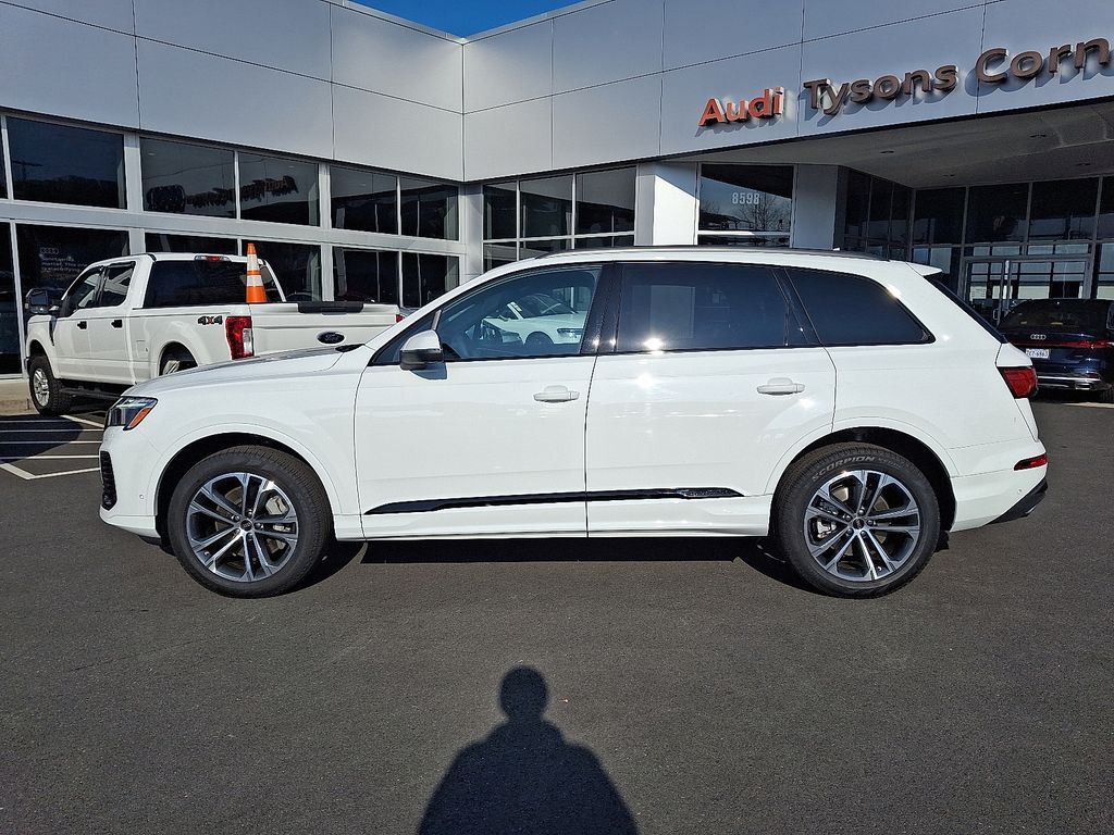 Thumbnail: 2026 Audi Q7 - 7