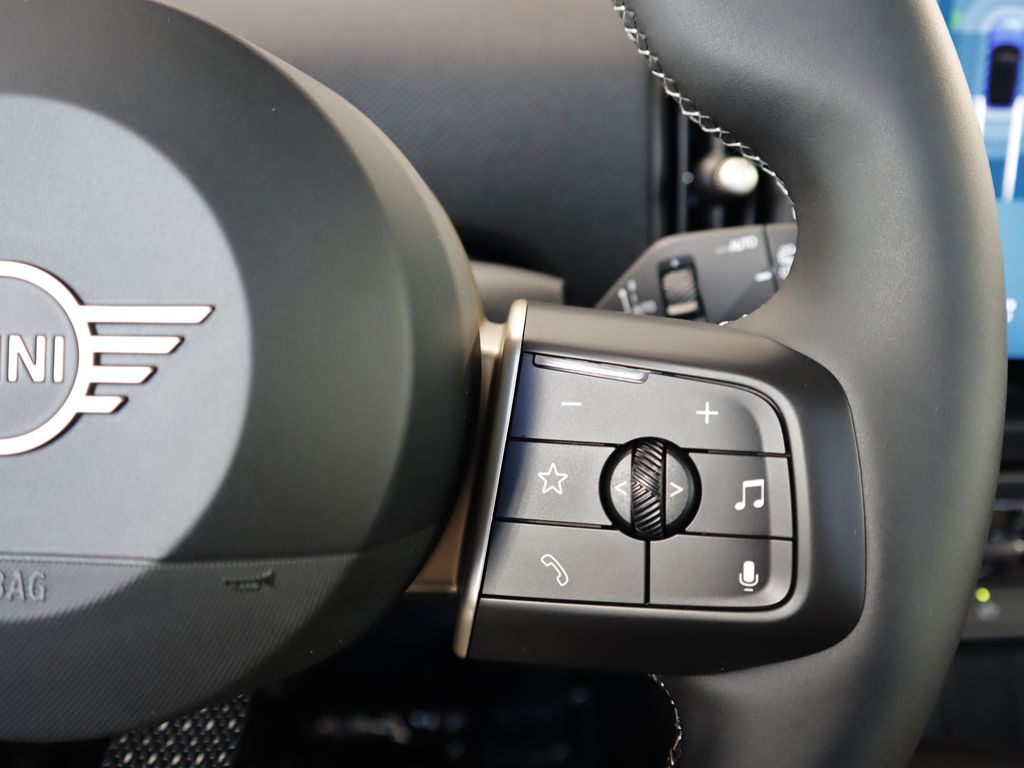 Thumbnail: 2025 MINI Cooper - 13