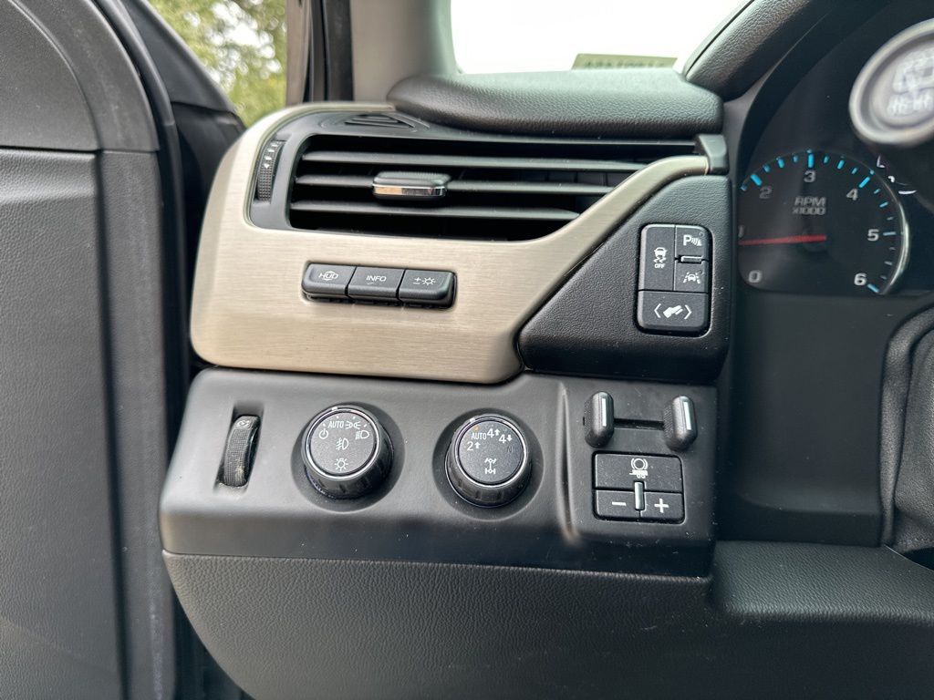 Used Car 2018 Gmc Yukon Xl  Denali For Sale Under $30,000 In Austin, Texas