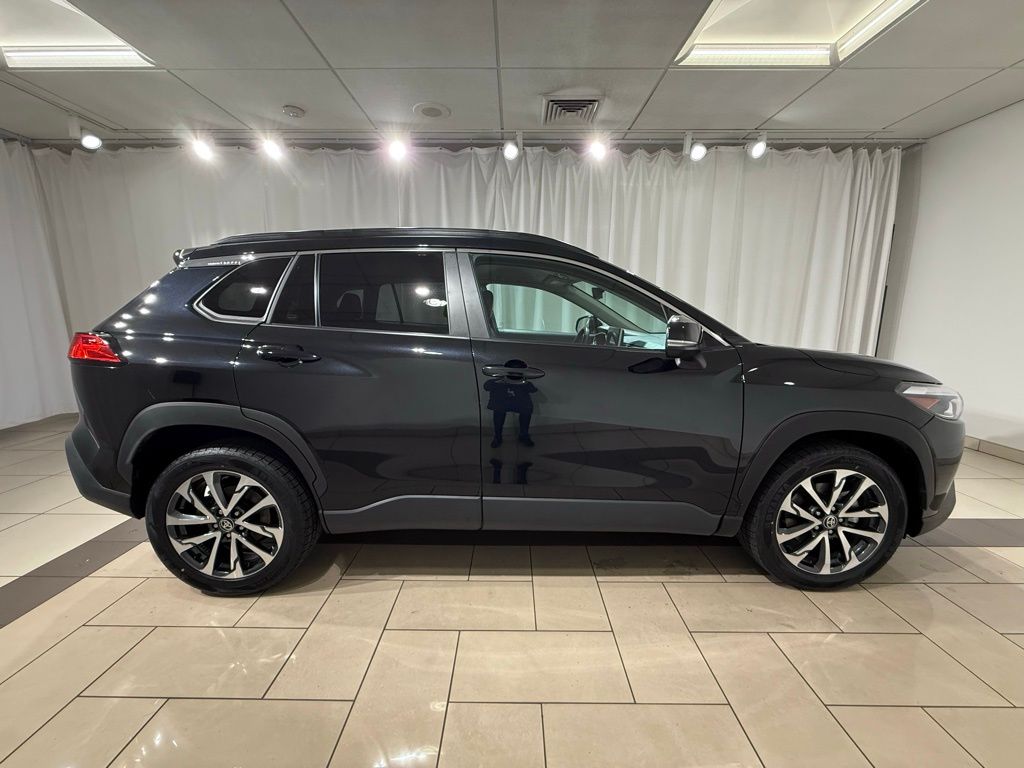 Thumbnail: 2025 Toyota Corolla Cross - 6