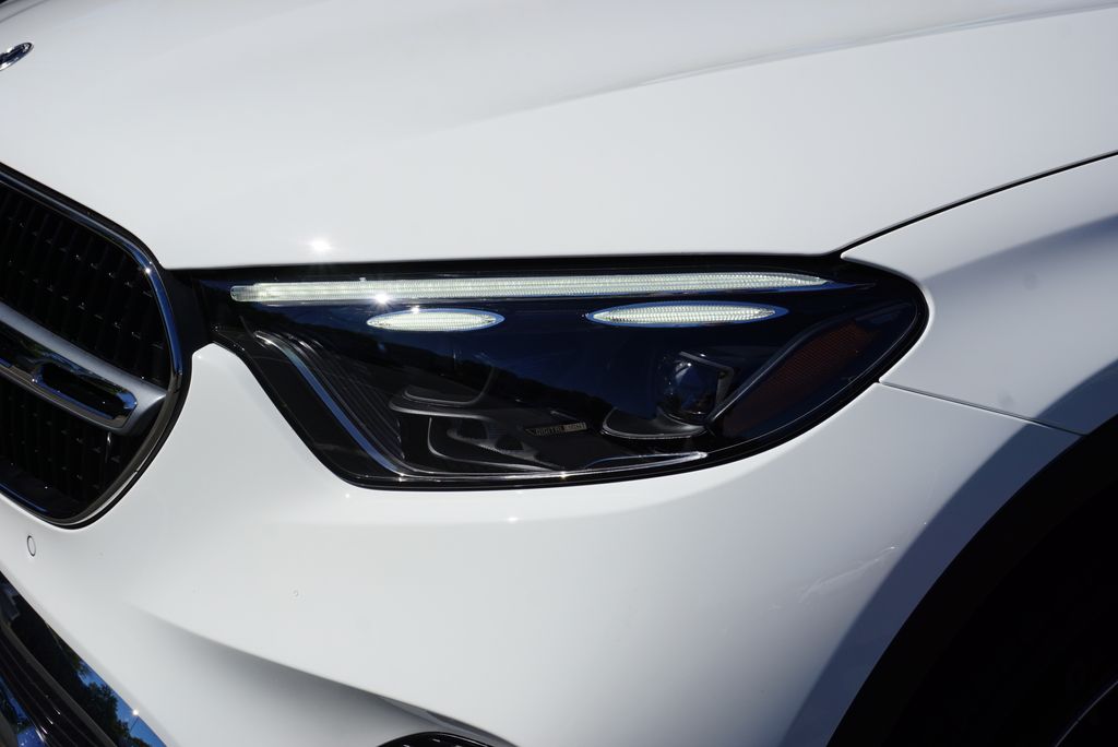 Thumbnail: 2026 Mercedes-Benz GLC - 11