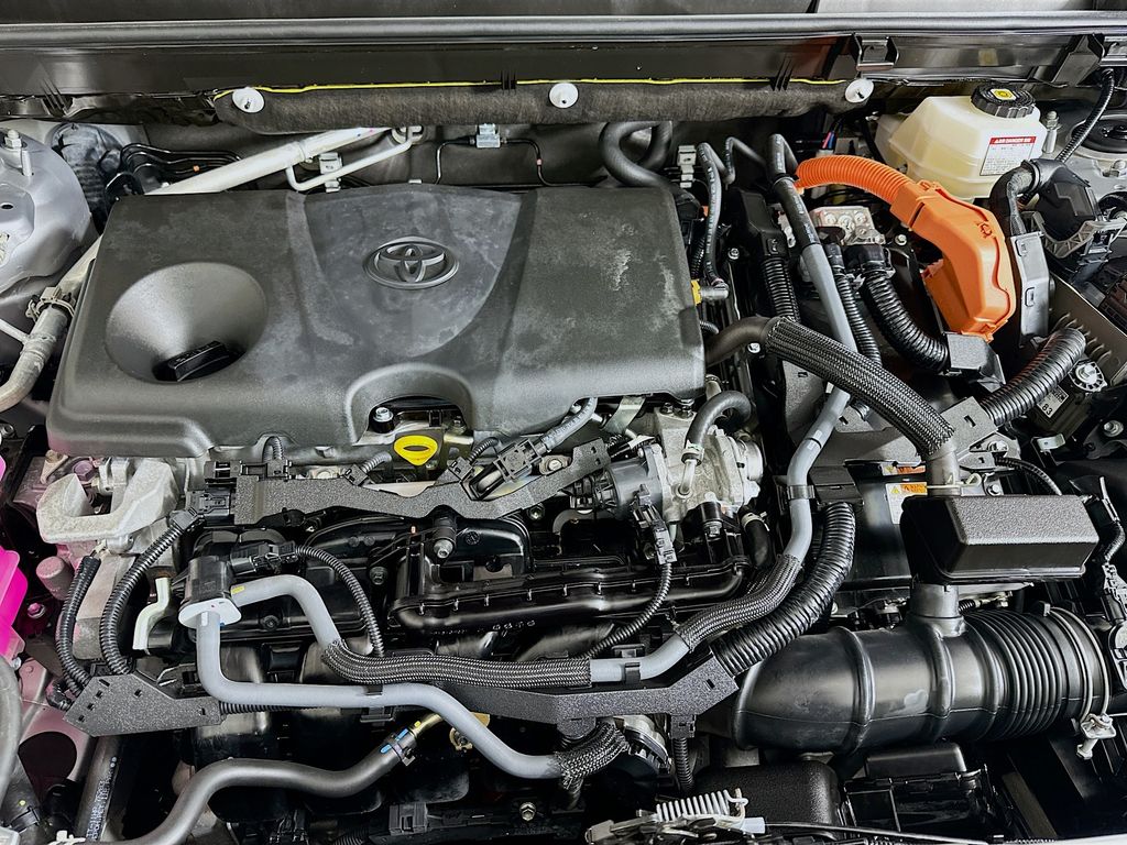 Thumbnail: 2023 Toyota RAV4 - 31