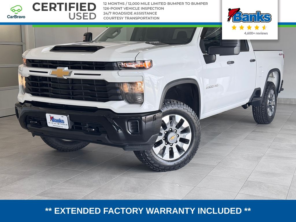 Summit White 2024 Chevrolet Silverado 2500HD Pickup Truck Four-Wheel Drive Automatic