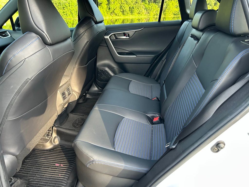 2023 Toyota RAV4 XSE 13