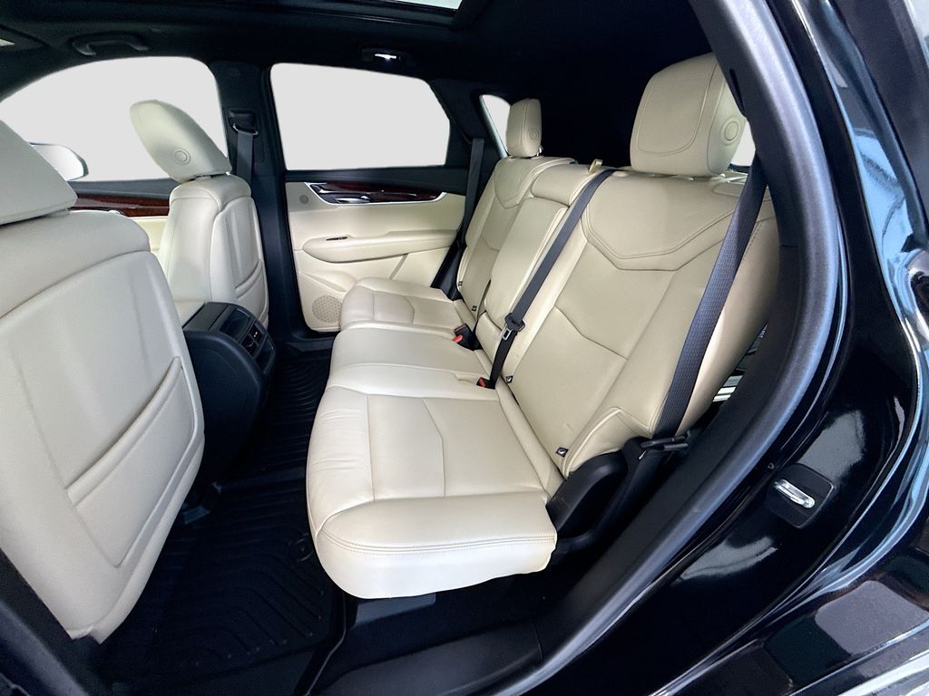 Thumbnail: 2019 Cadillac XT5 - 22