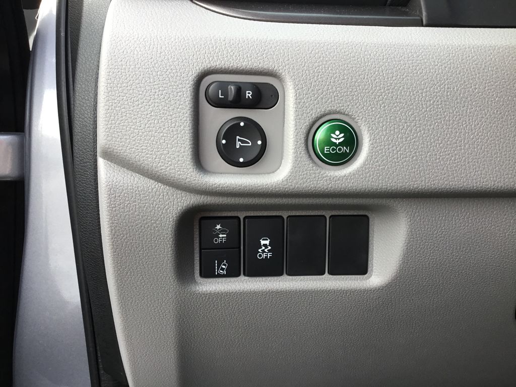 Thumbnail: 2022 Honda Pilot - 21