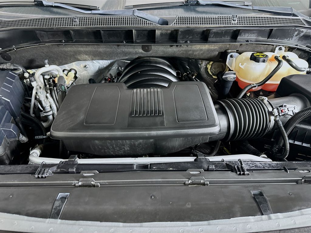 Thumbnail: 2024 Chevrolet Tahoe - 31