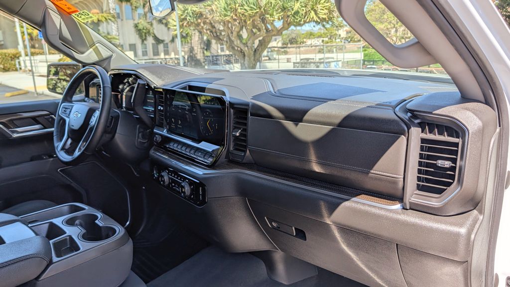 Used 2023 Chevrolet Silverado 1500 LT 4D Crew Cab