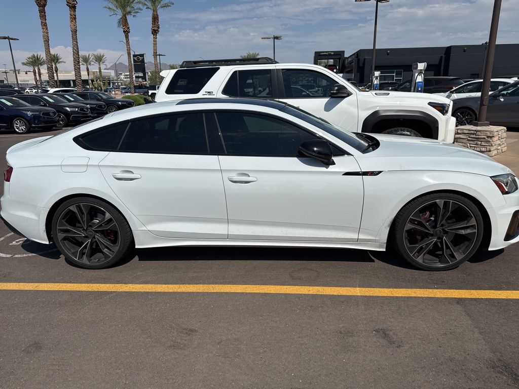 Thumbnail: 2022 Audi S5 - 7