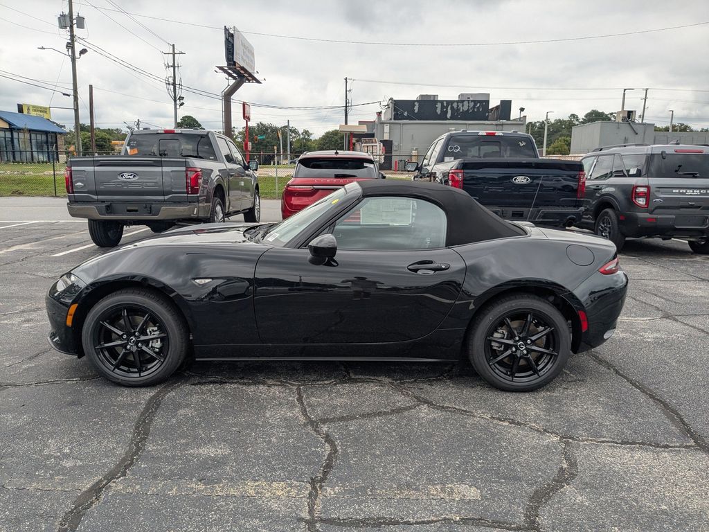 2025 Mazda MX-5 Miata Sport