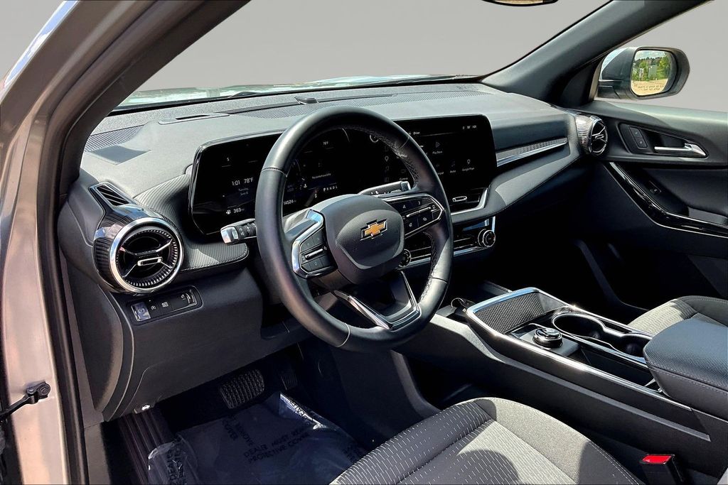 Used 2026 Chevrolet Equinox SUV