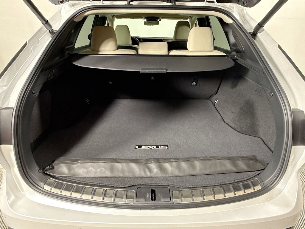 Thumbnail: 2023 Lexus RX - 27