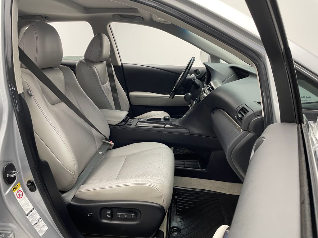 Thumbnail: 2013 Lexus RX - 18