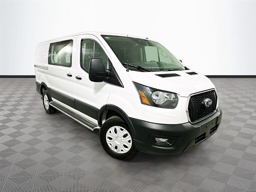 Oxford White 2025 Ford Transit Cargo 250 Low Roof RWD Van Rear-Wheel Drive