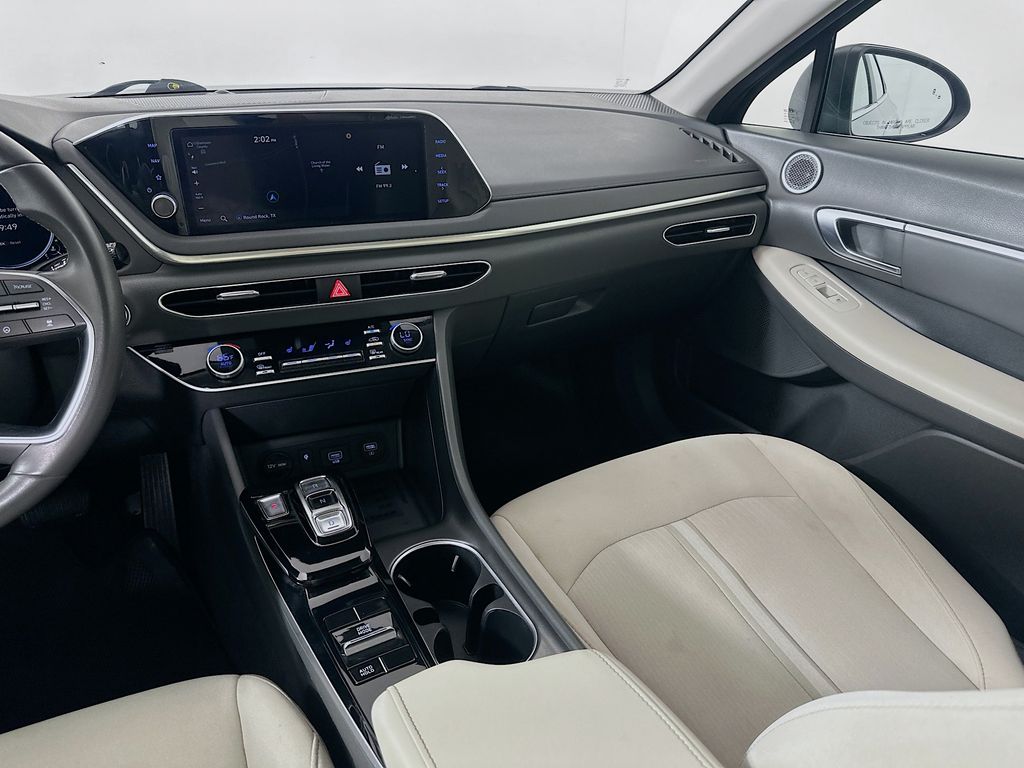 Thumbnail: 2023 Hyundai Sonata - 24