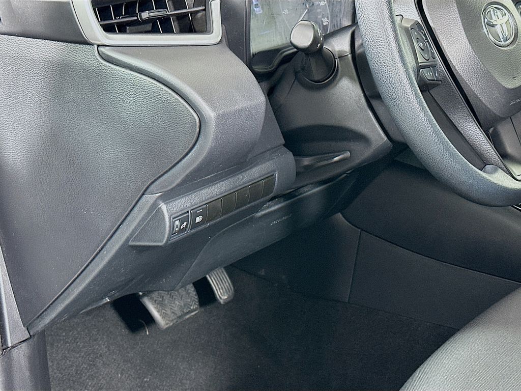 Thumbnail: 2024 Toyota Corolla - 10