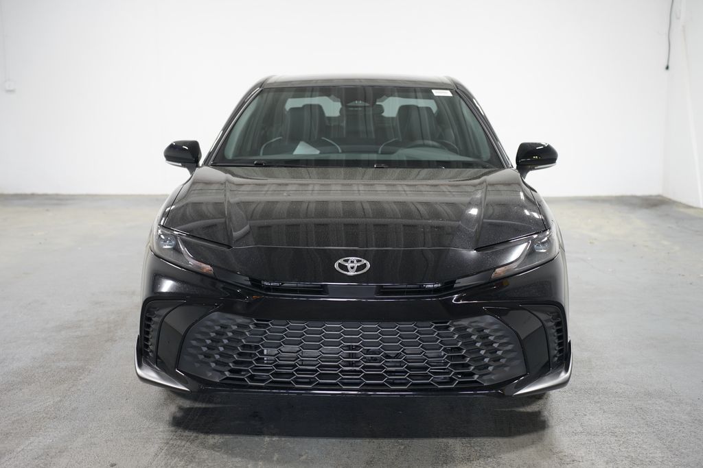 2025 Toyota Camry SE 2