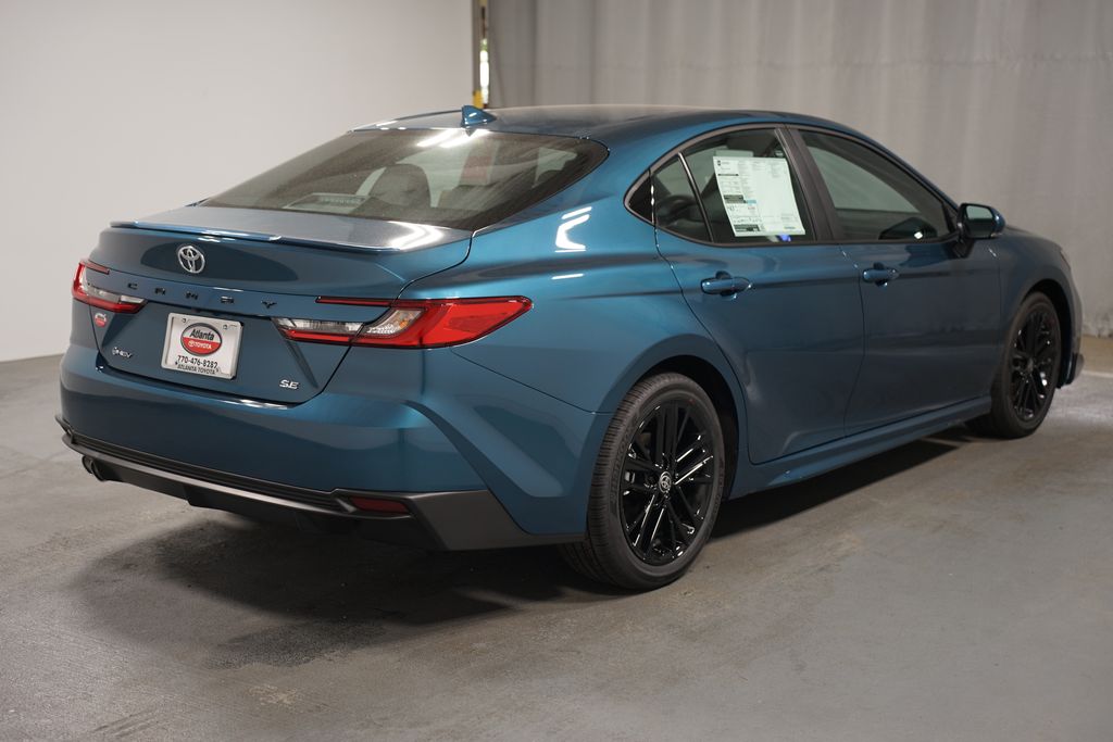 2025 Toyota Camry SE 8