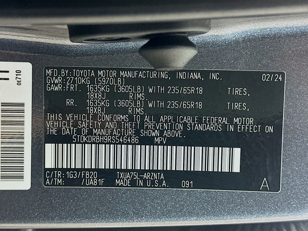 Thumbnail: 2024 Toyota Highlander - 32