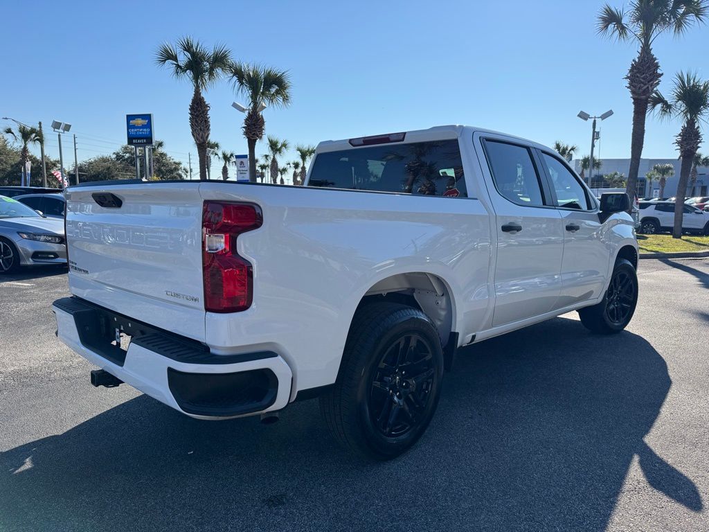 2024 Chevrolet Silverado 1500 Custom 8