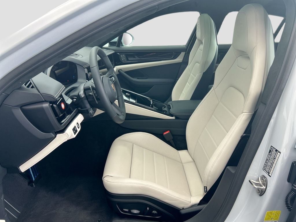 Thumbnail: 2026 Porsche Panamera - 5