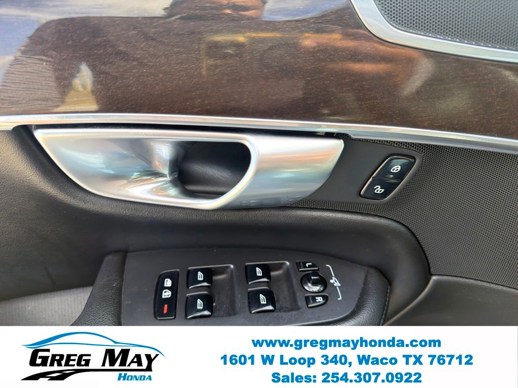 2019 Volvo XC90 T5 Momentum - 10