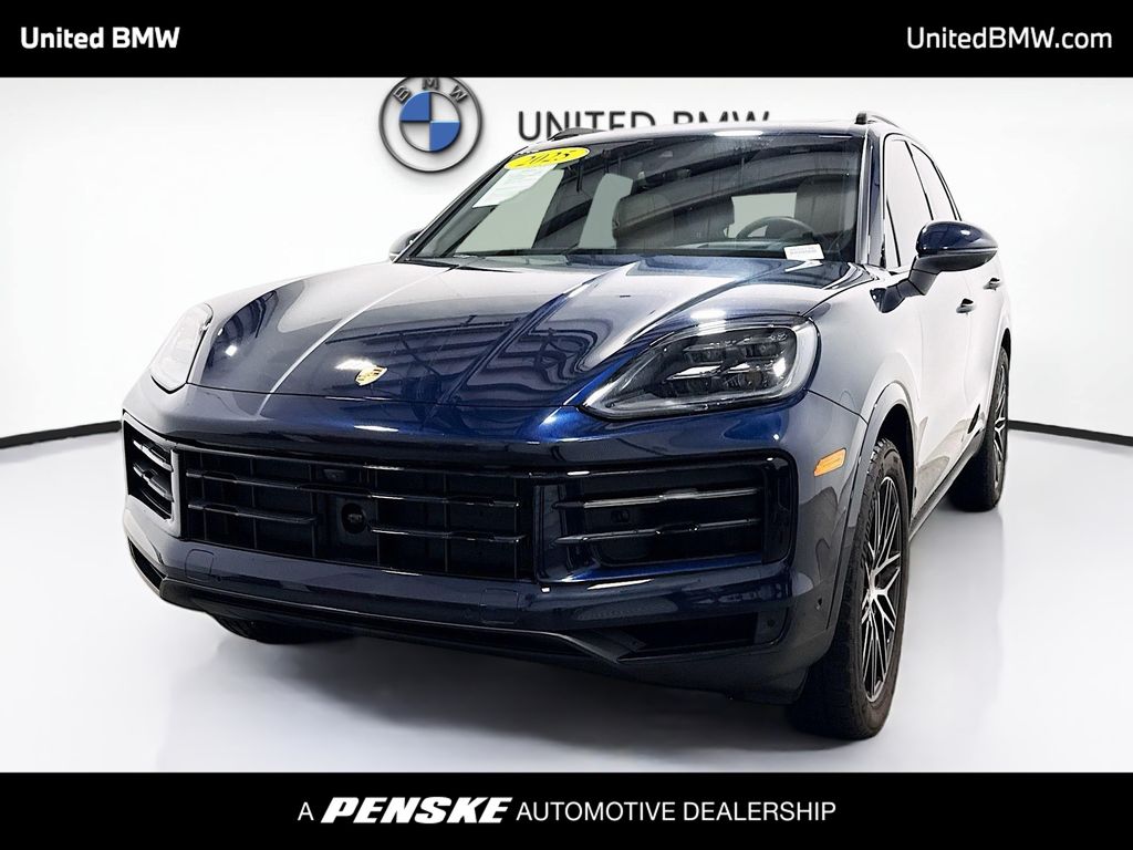 2025 Porsche Cayenne -'s photo